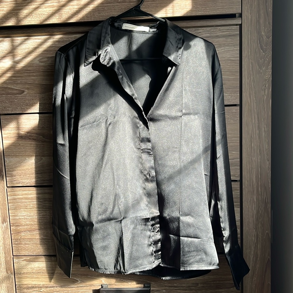 Abercrombie satin long sleeve
